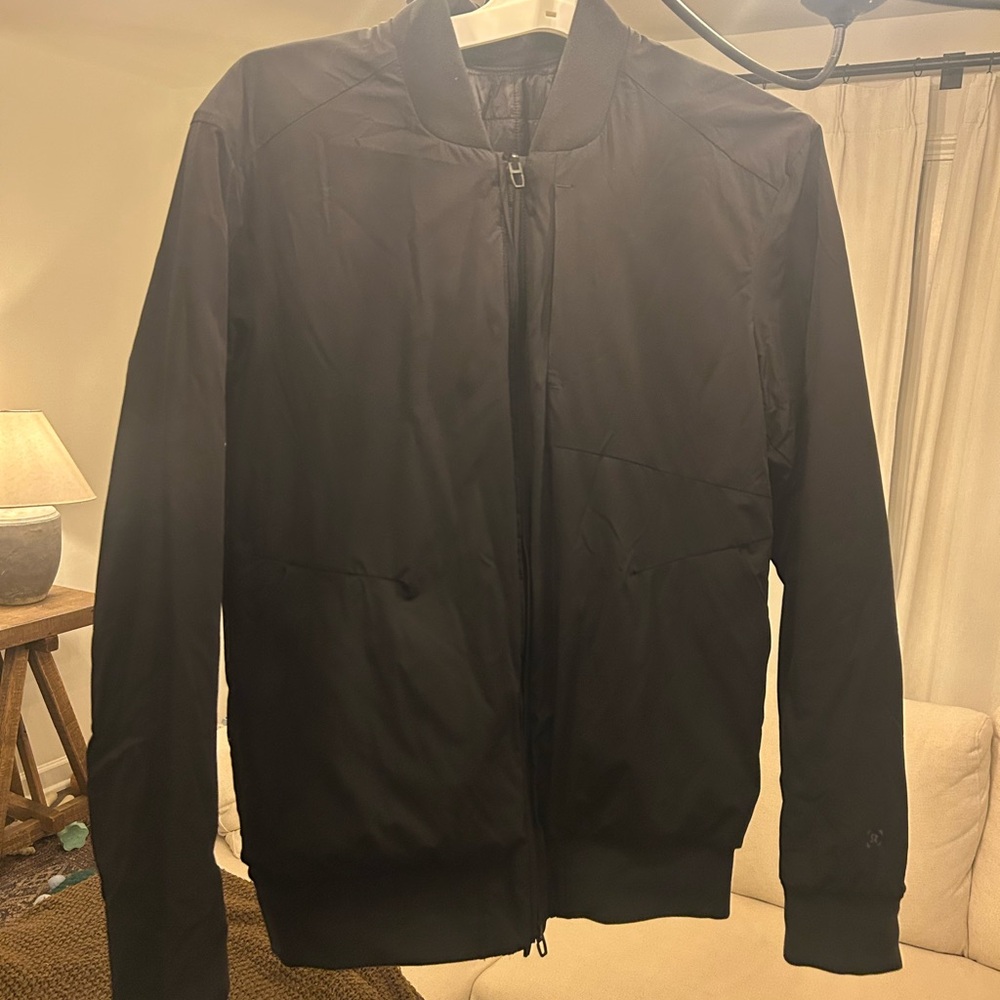 Reversible Lululemon Bomber Size Medium - Picture 3 of 4